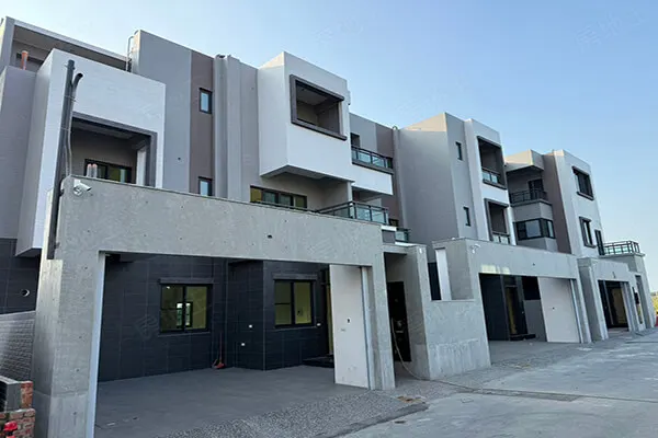 自售正3樓三車庫透天別墅建案主視覺